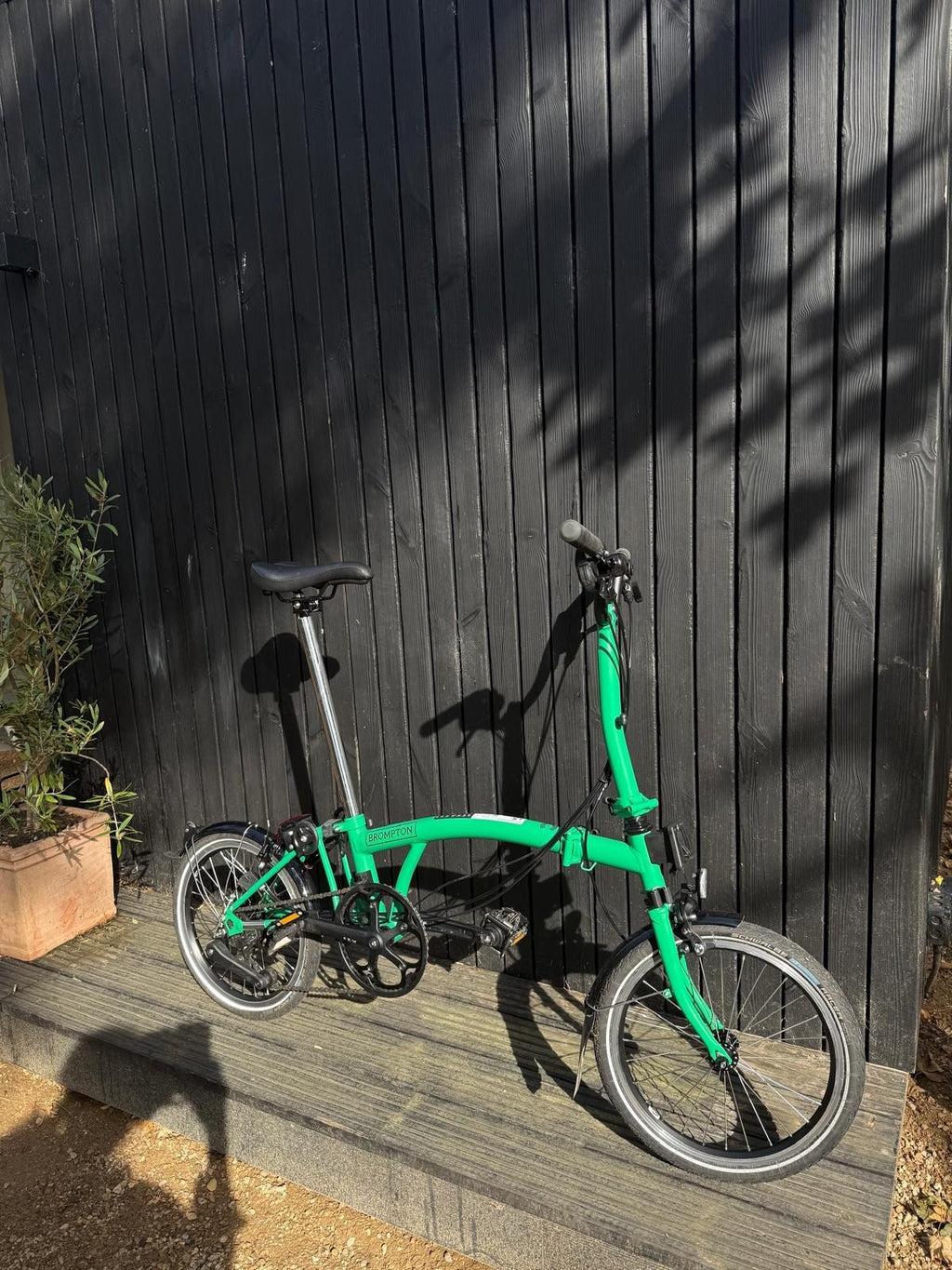 Brompton C Line 12 Speed 2025 - Mint Condition - CAMBRIDGE COLLECTION