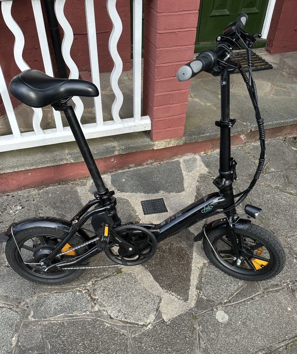 Fiido D3 Pro Mini Folding Commuter Bike — Great Condition Twist and Go