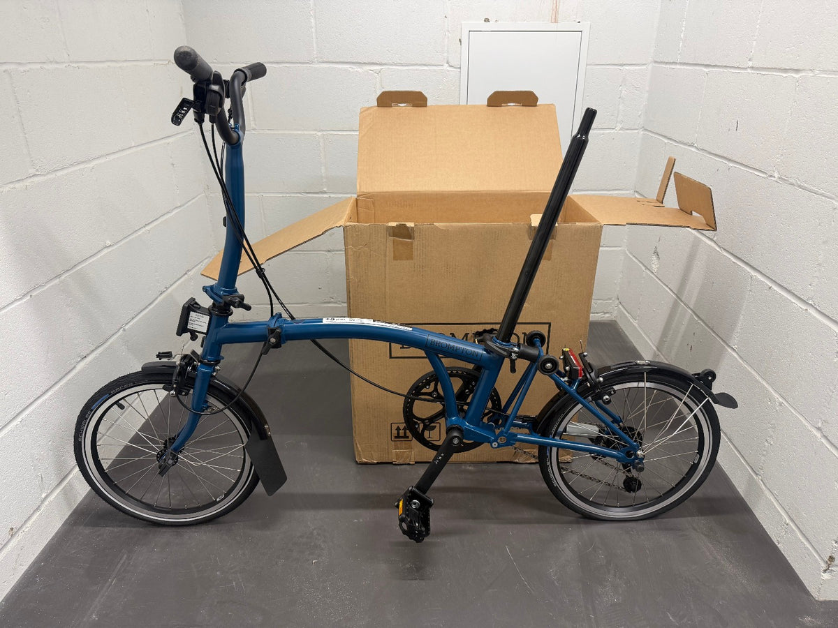 Brompton C Line 2-Speed Mid Handlebar Folding Bike, Ocean Blue, Brompton Lights