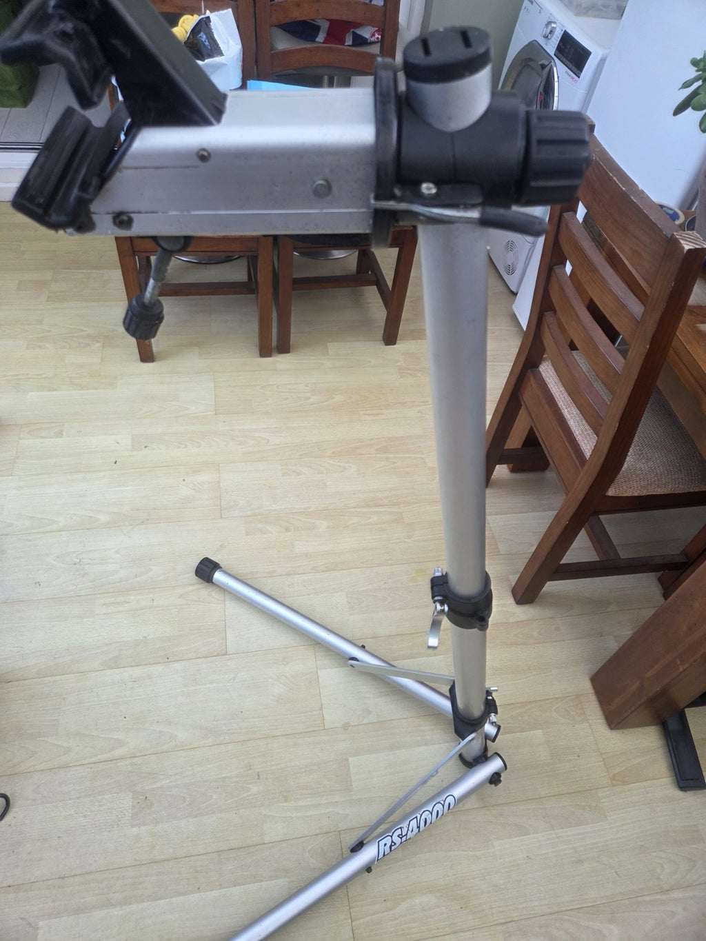 Minoura RS-4000 Bike Bicycle Repair Stand Folding Design Lightweight Aluminium