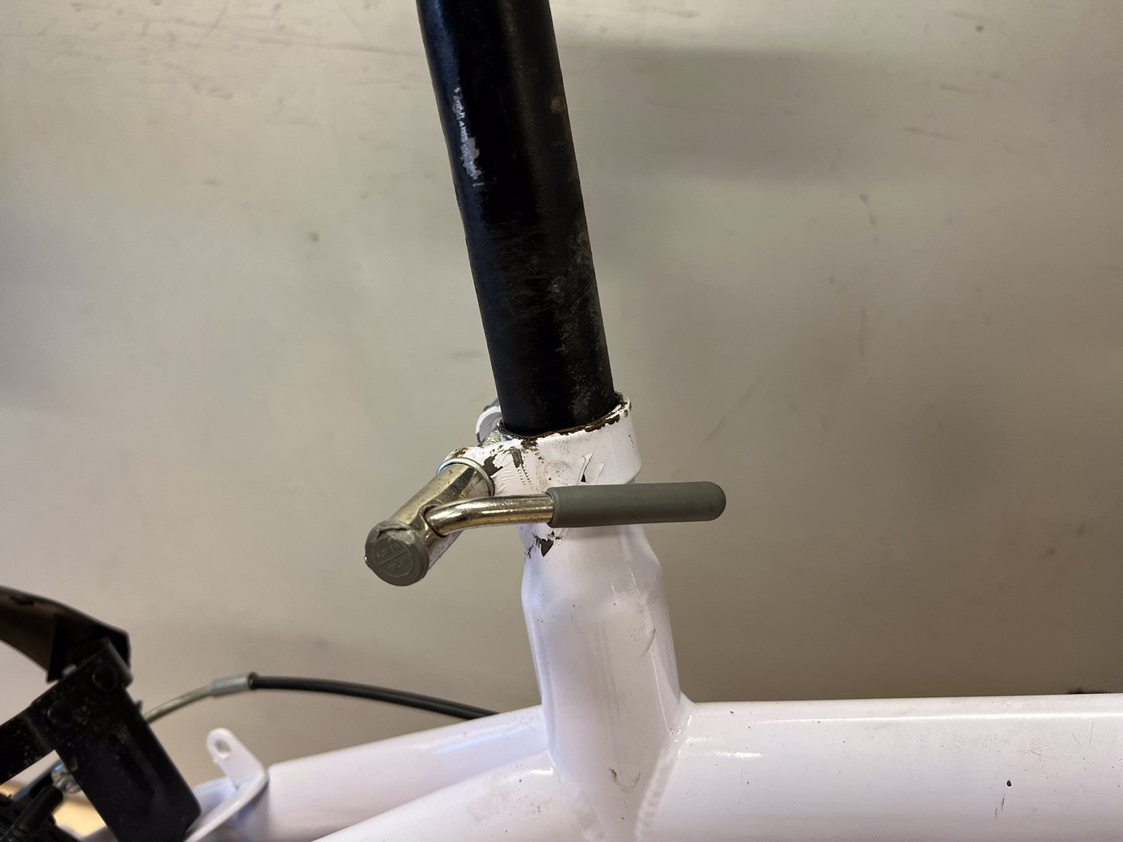 Used Compact Folder 20" Wheel White Small Folding Commute Bike