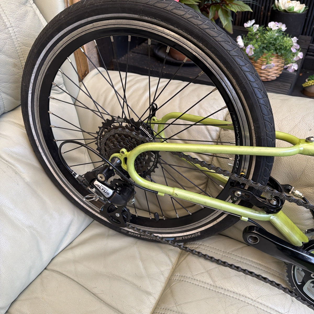 ￼ Bike Friday Folding Bike, 20 Inch Wheels 14 Speed ￼