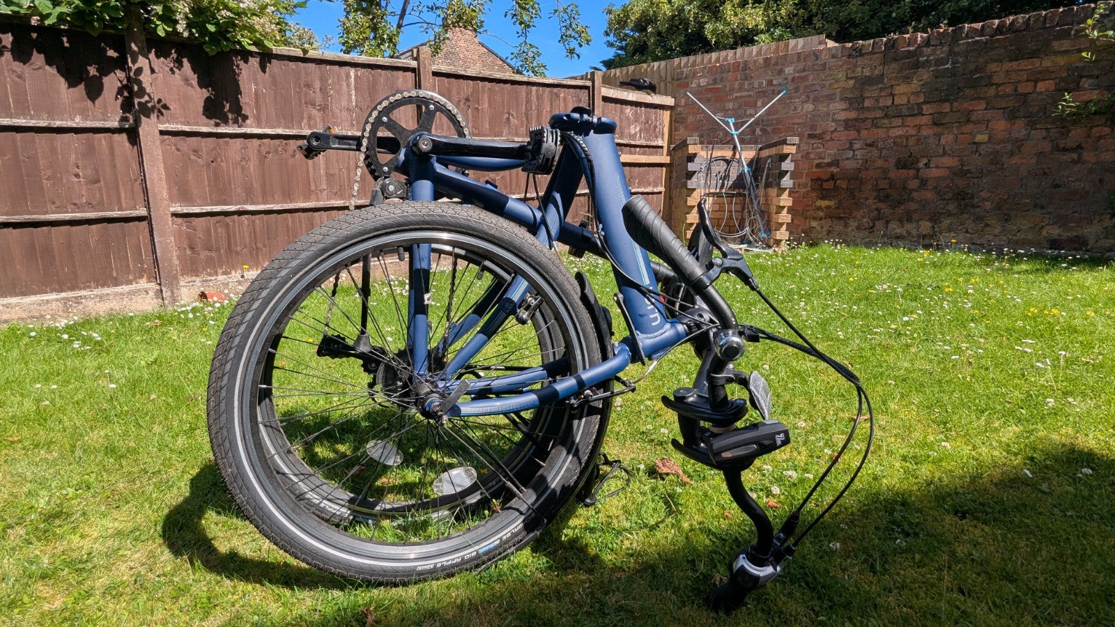 Tern Node D8 Folding Bike Stylish, Compact Ready to Ride