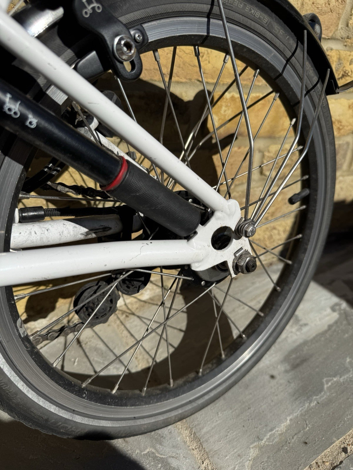 Brompton M6LE white with Bag - Used Condition - folding bike