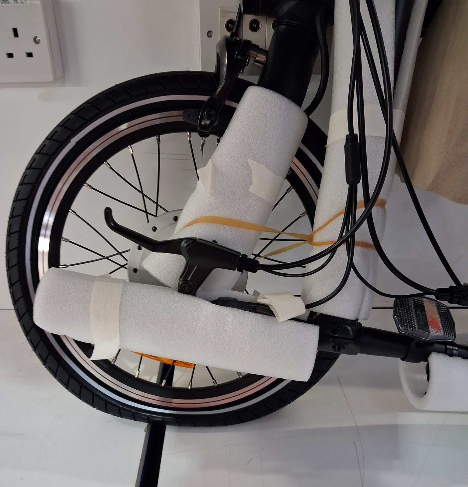 Xiaomi YZZ4016GL Mi Smart Lightweight Foldable Bicycle E--Bike 250W - Black A