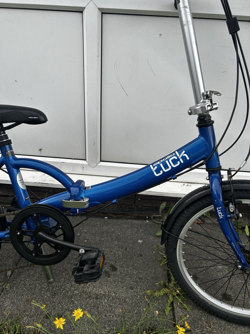 Apollo Luch Folding Bike 20 in Blue Aluminium V-Brake Mudguards Rear Light