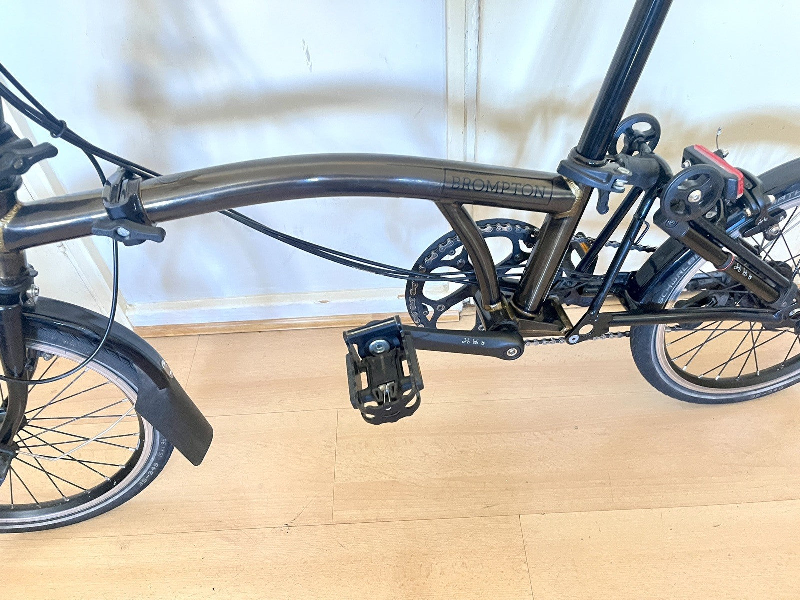 Brompton C Line Explore 6 Speed Folding Bike Low Handlebar Black/Golden Lacquer