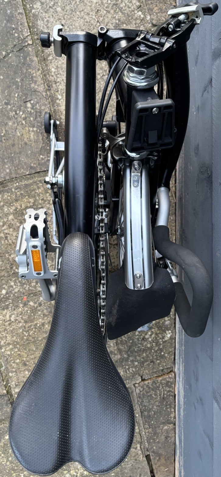 Brompton P6R folding bicycle Touring - C Line Equivalent in Black - Hardly Used