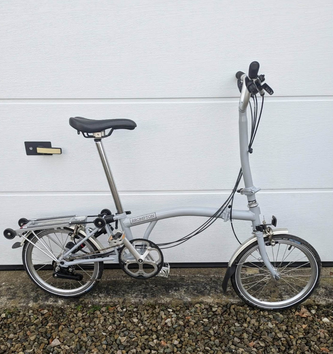 Brompton Folding Bike 3 Speed Silver EXCELLENT CONDITION HARDLY USED AT LA2