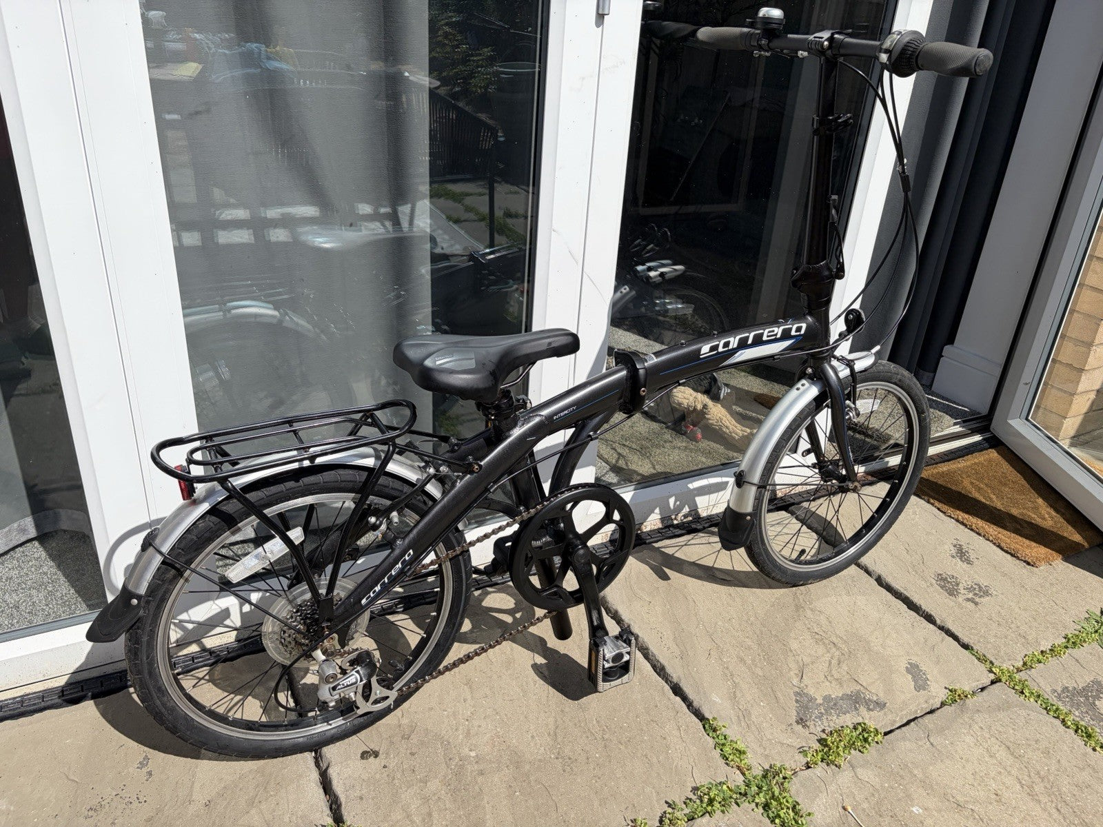 Carrera Intercity 20in Folding Bike Black/Silver Rear Rack Mudguards V-Brake