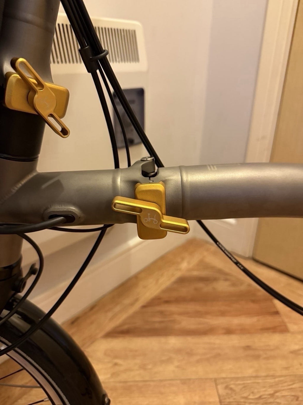 Brompton E T line titanium folding bike, only 24 miles