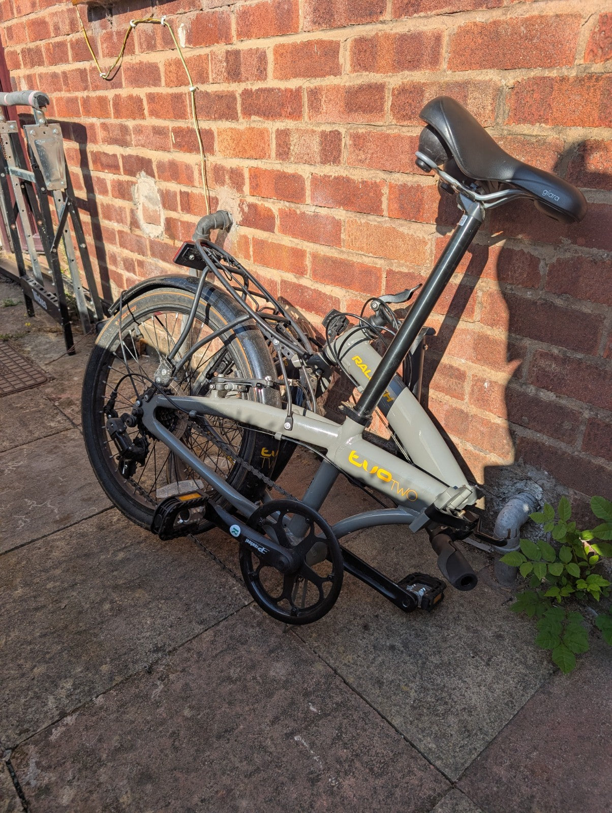 Raleigh Evo Two Folding Bike 20" Aluminium Frame Great Condition
