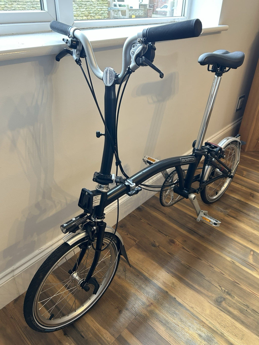 Brompton M6l Folding Bike With Front & Back Lights