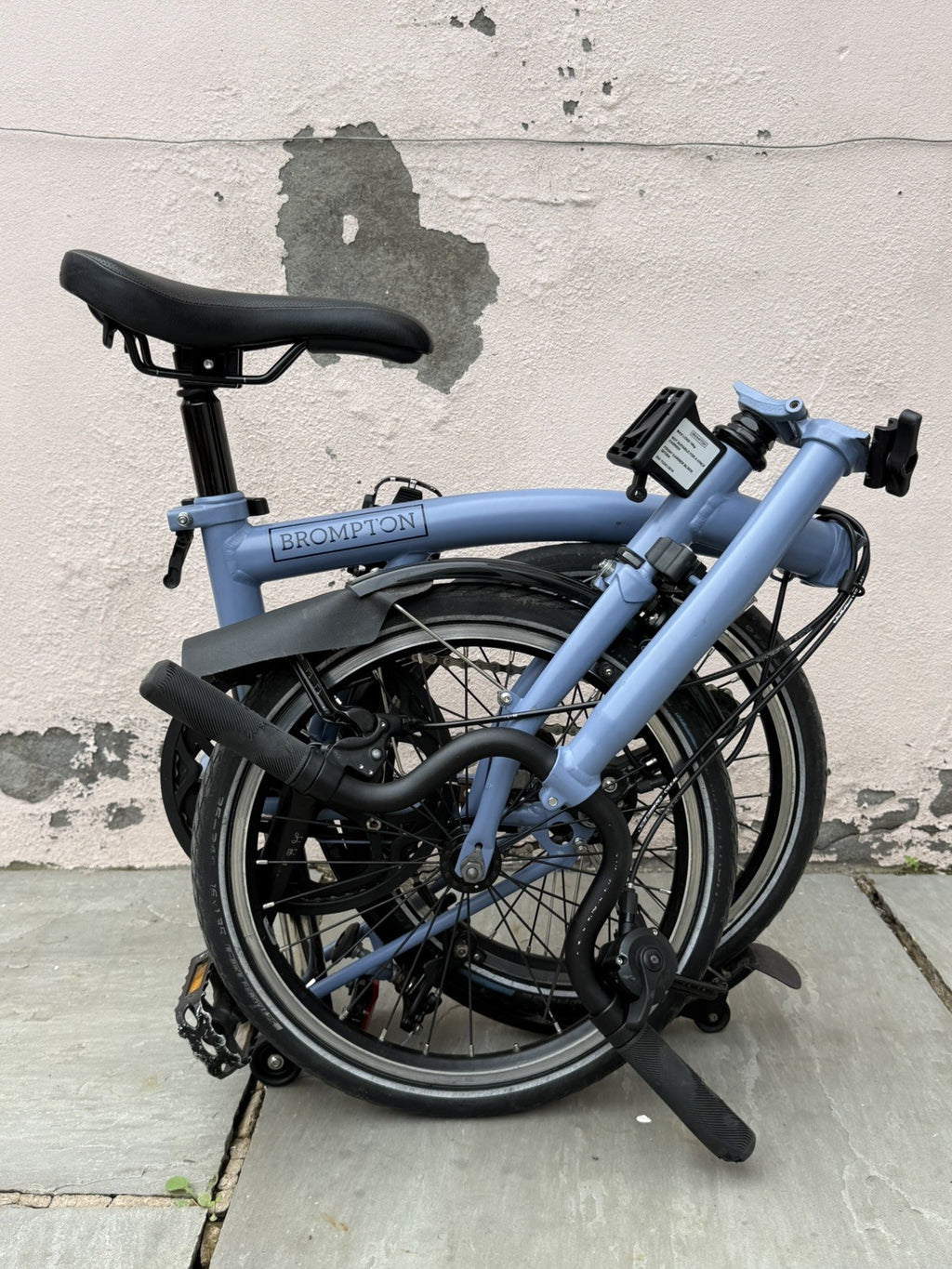 Brompton C Line 2023 - 2 Speed - Cloud Blue and Black