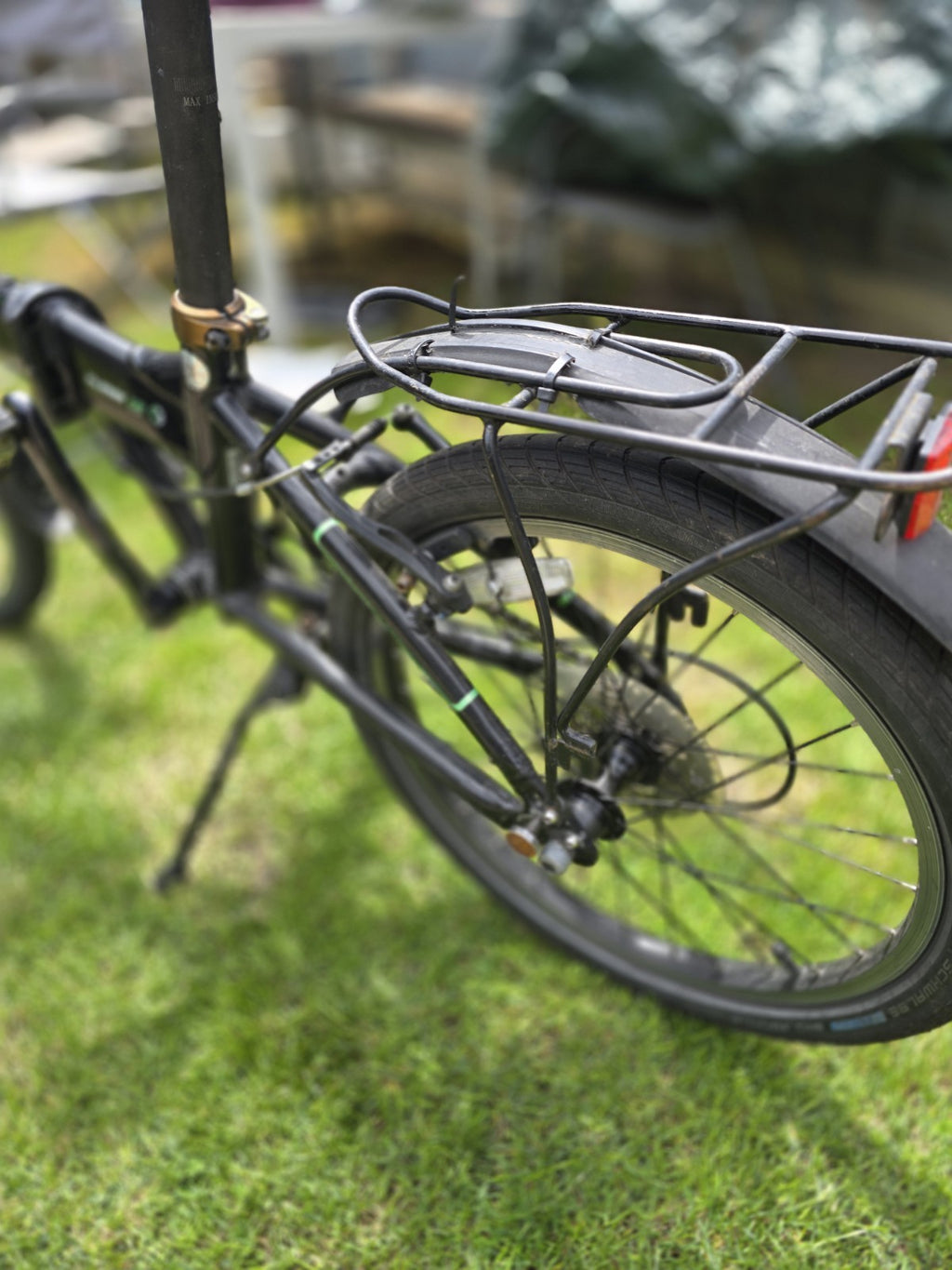 DAHON Vitesse D8 Folding bike, 8 Speed,Black,Rideable, need some minor repairs