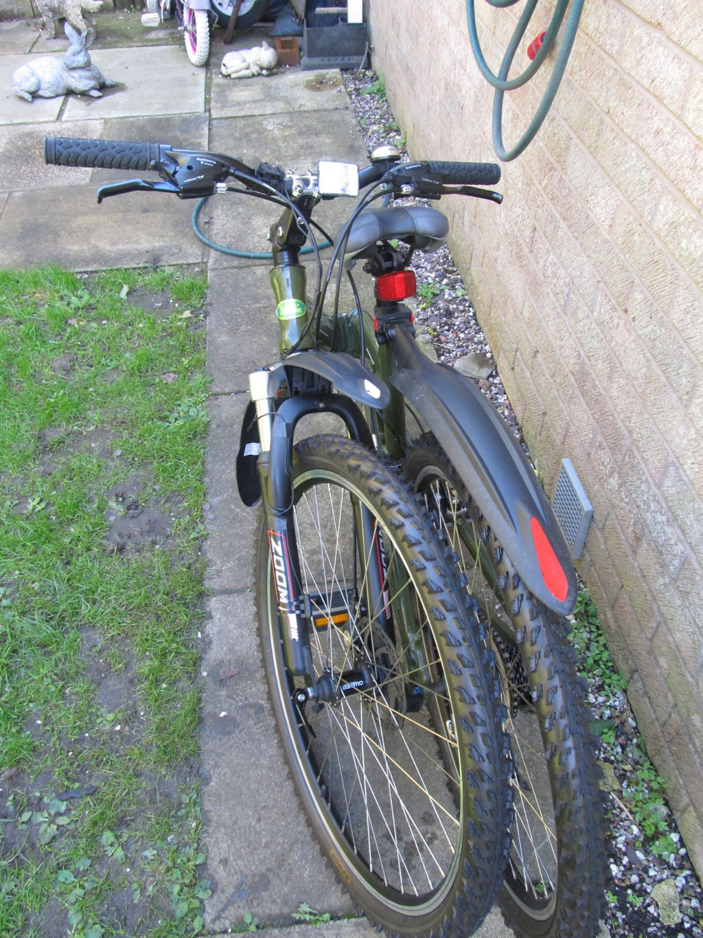 BIKE MOUNTAIN BI FOLD front  DISC BRAKES 26" WHEELS UNISEX-EXCELLENT CONDITION