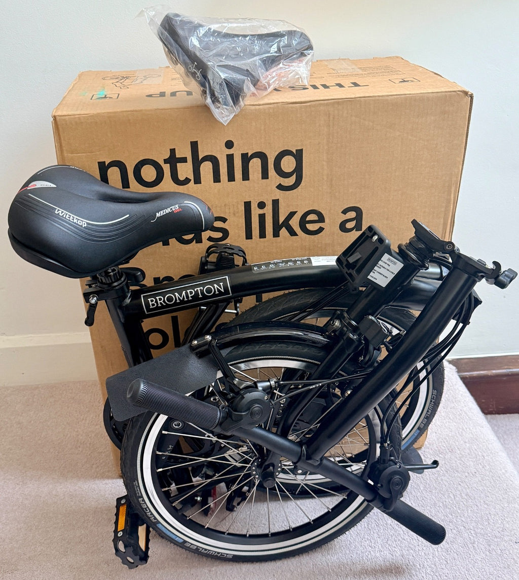BRAND NEW 2025 BROMPTON C Line 6-speed, Low Handlebar, Folding Bike, Matt Black