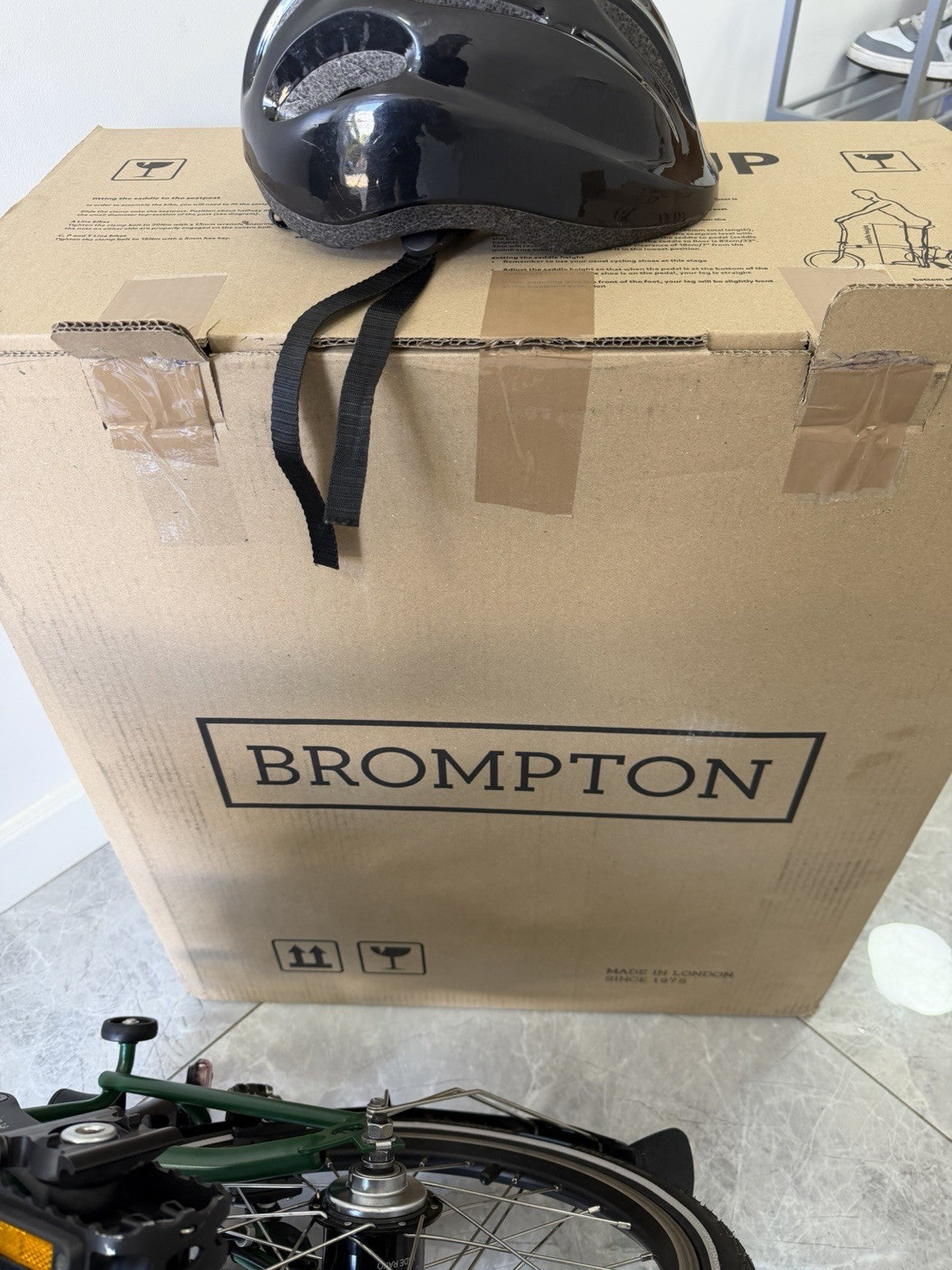 Brompton C Line Folding Bike 6-Speed, High Bar, Green