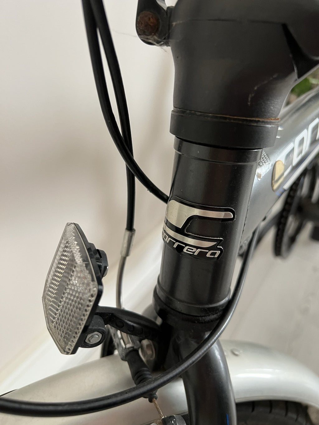 Carrera Intercity 20in Aluminium Folding Bike 8-Speed Rack Mudguards V-Brake