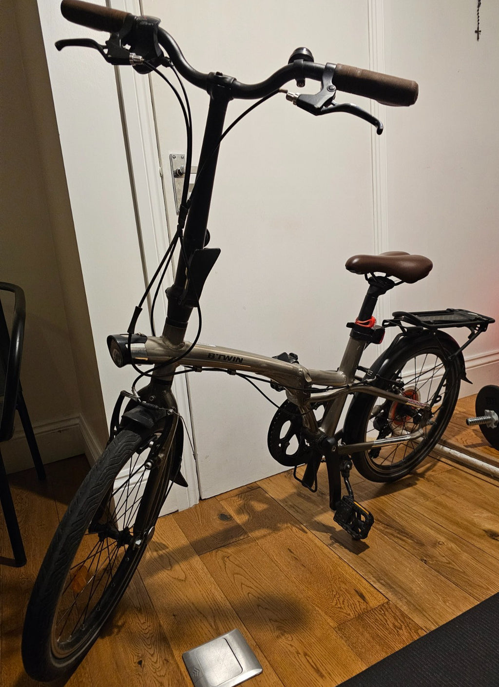 Btwin Tilt 900 Folding Bike 9 Speed Lightweight with Pannier rack