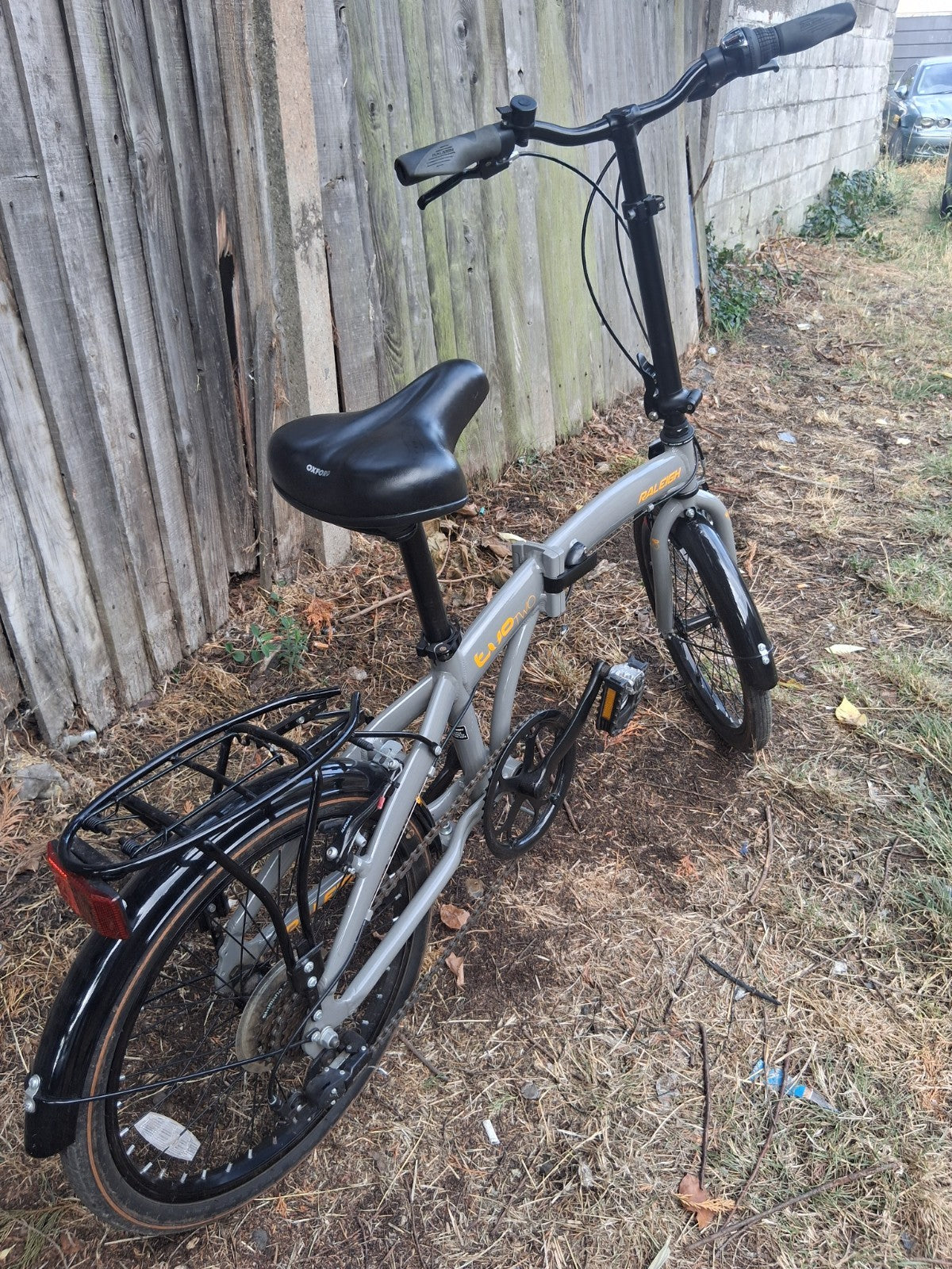 Raleigh Evo Two Folding Bike 20 Wheels Excellent Condition Collection Only