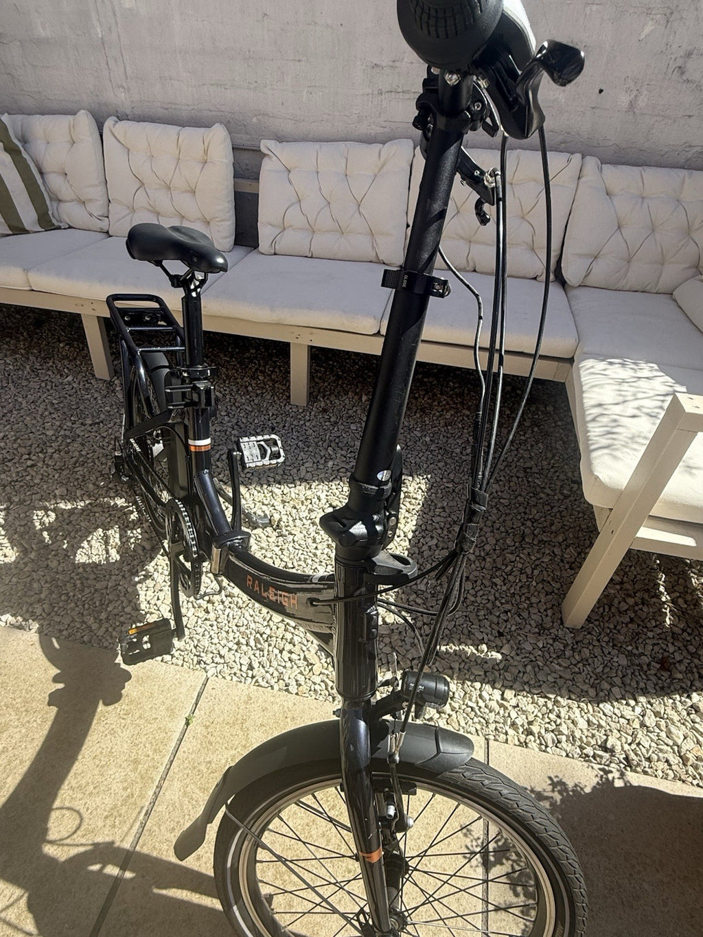 Raleigh Stow-E-Way Folding Bike - Dark Blue