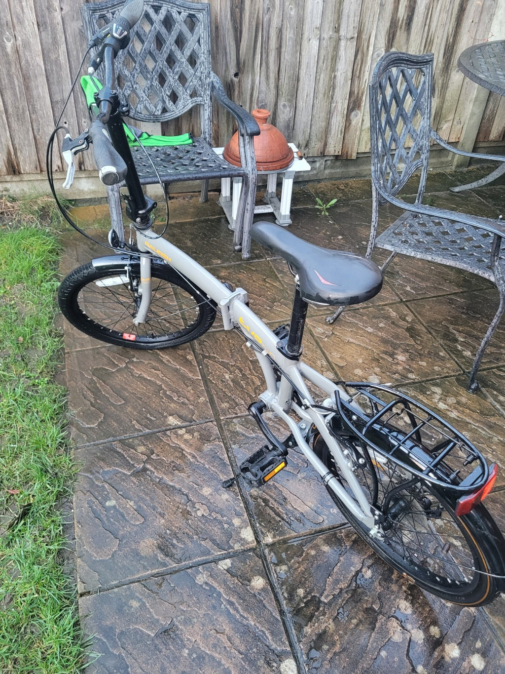 Raleigh Evo 2 Folding Bike 7-Speed,adjustable seat + handlebars,read description