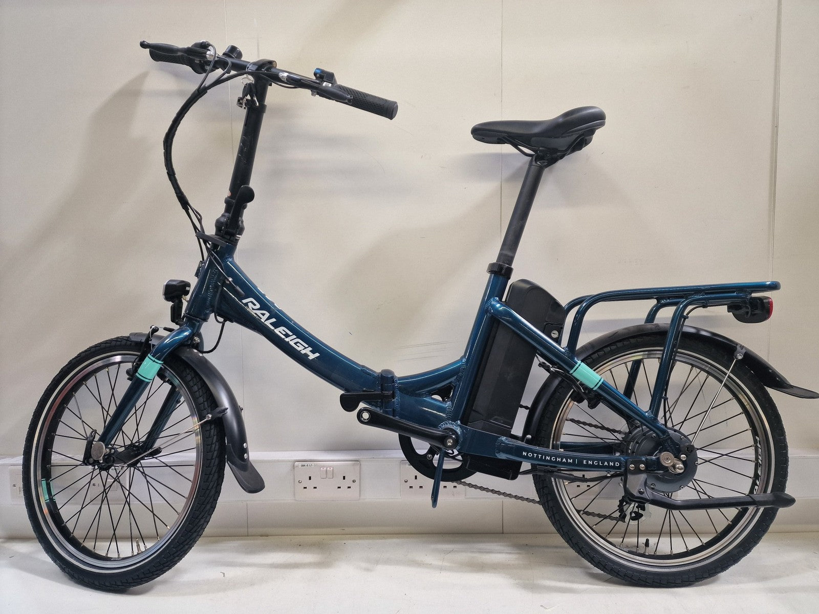 Raleigh 2019 Evo Alloy Folding Bike 20" Wheel - Blue Green (Damaged/No Cover)