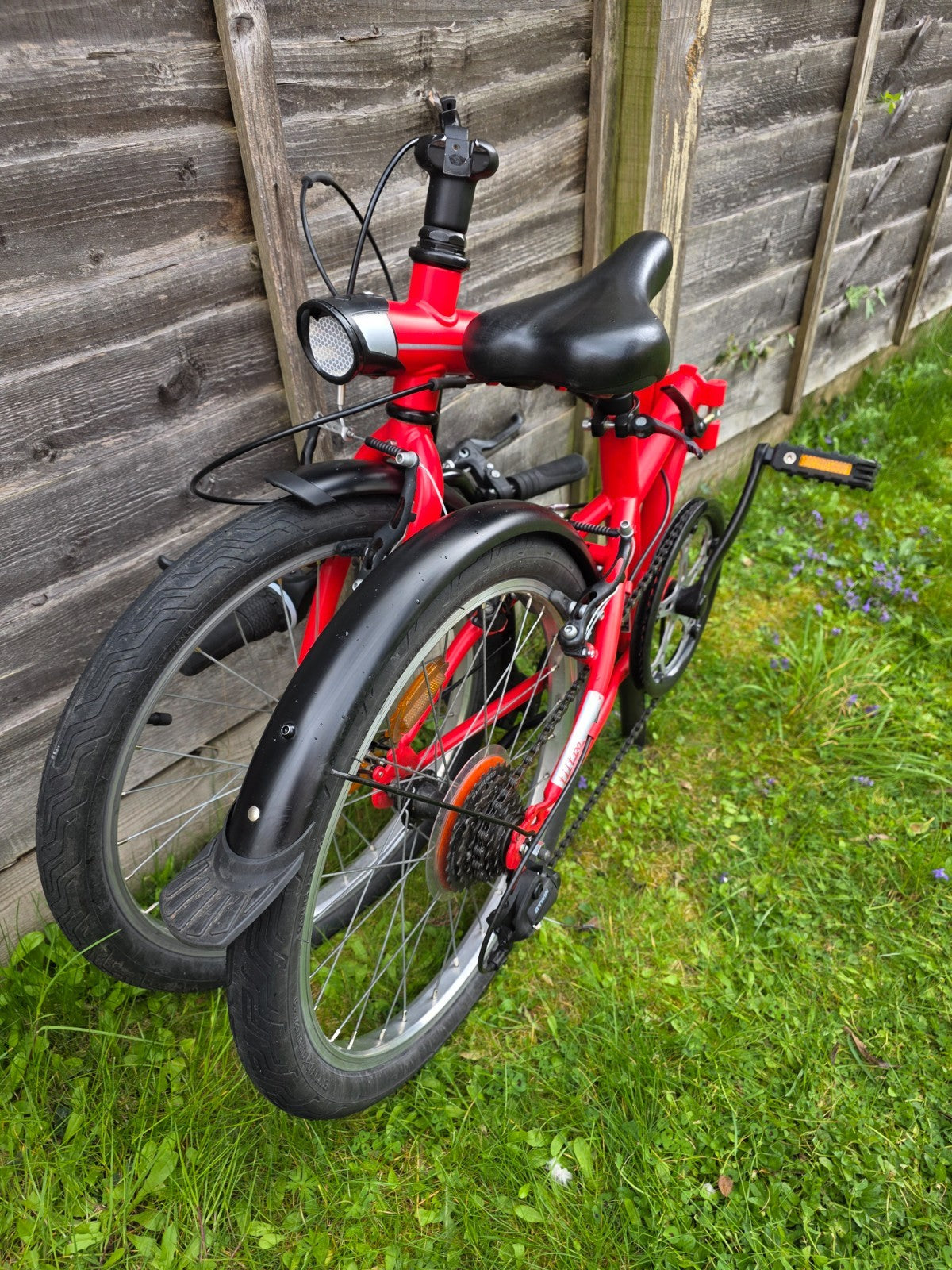 Btwin pre-owned folding bike, red, in very good conditions + bonus (sturdy bag)