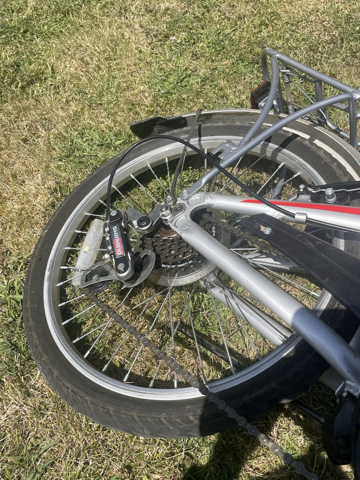 Ammaco Pakka Lite 20 Inch  silver folding bike