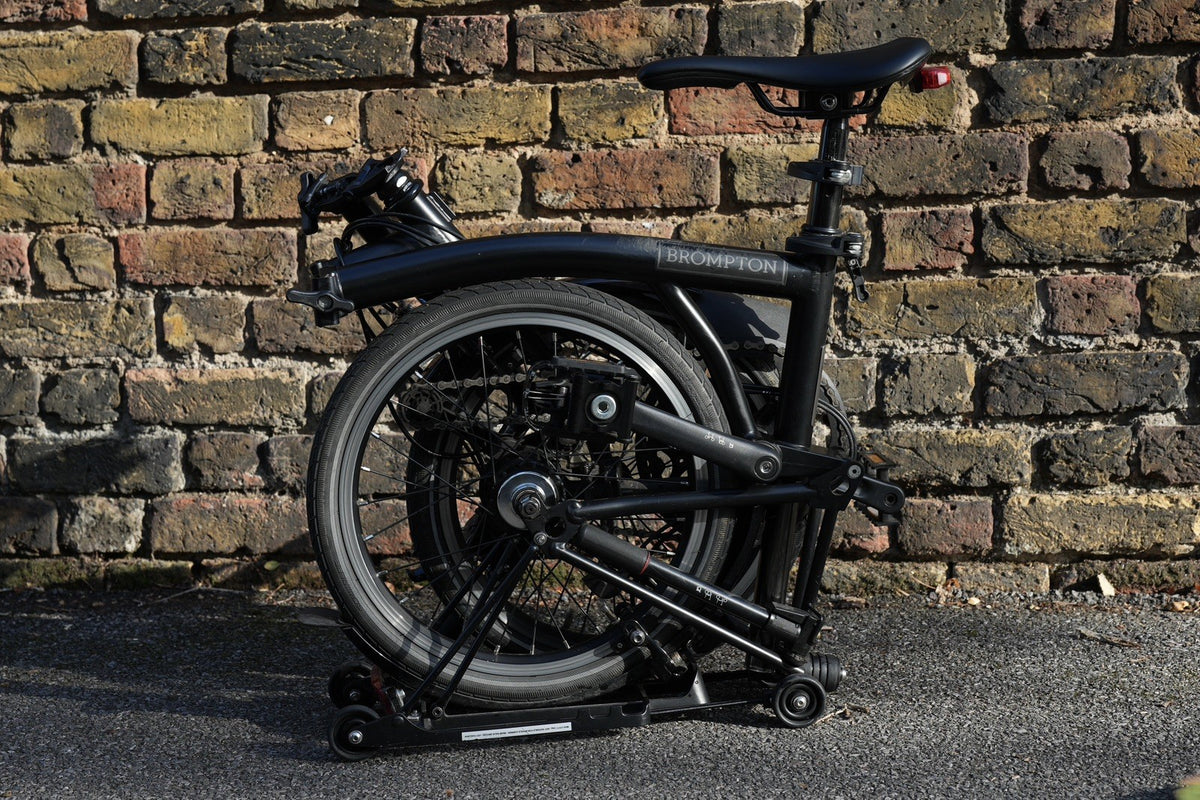 M6L Black Edition brompton folding bike with rack