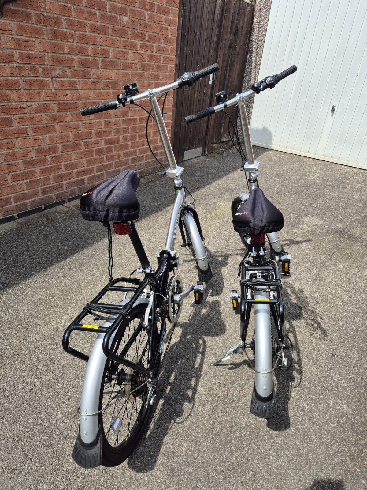 Apollo Aluminium 20in Folding Bike Silver/Black Mudguards Rear Rack V-Brakes