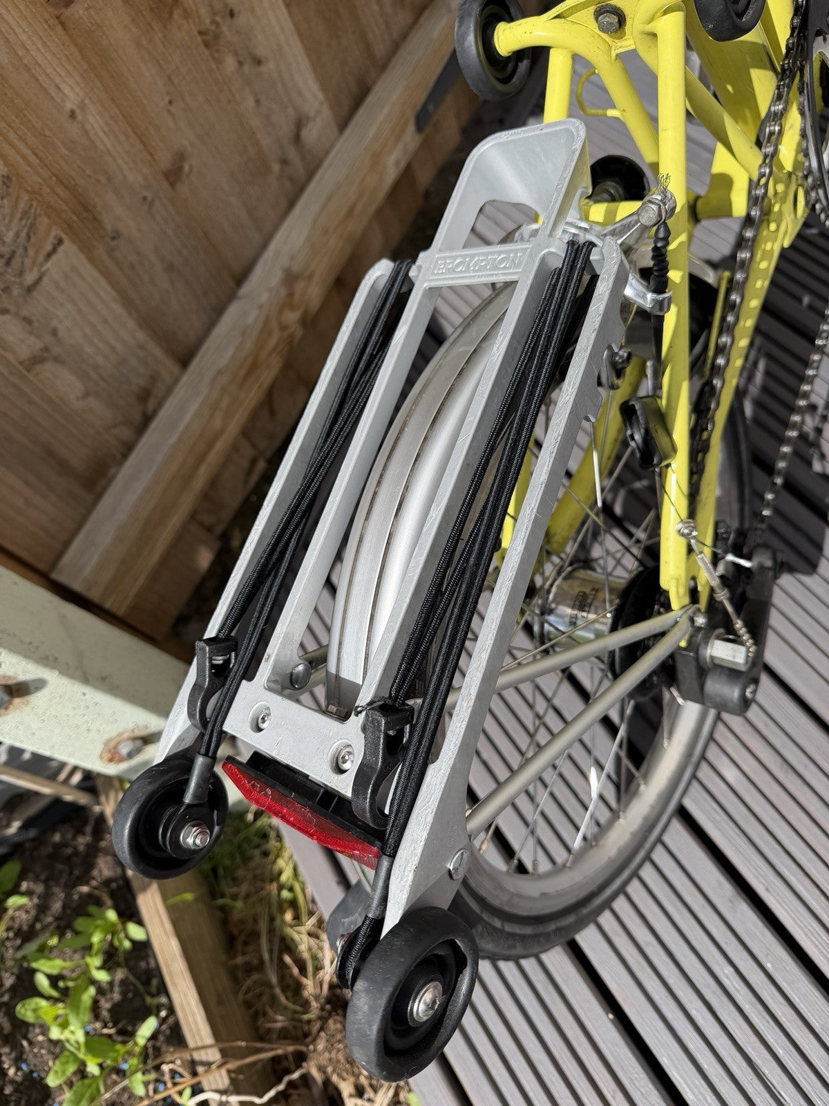 Brompton M6R Folding Bike - 6 Speeds - Yuzu Lime Rear Rack Carrier Block