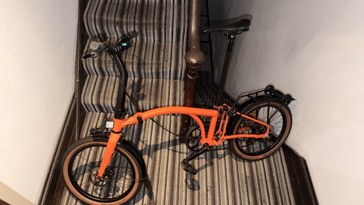Brompton G Line 8-Speed Medium Adventure Orange Roller Rack – Only 10 Rides