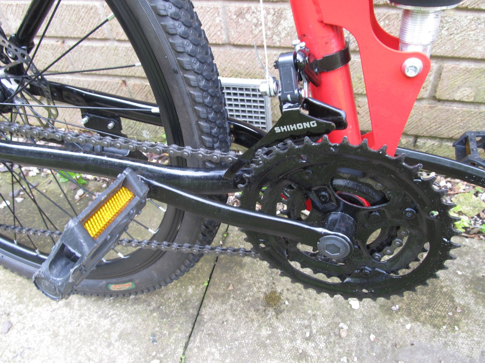 BIKE - MOUNTAIN BI FOLD - 26" WHEELS - DISC BRAKES  UNISEX - EXCELLENT CONDITION
