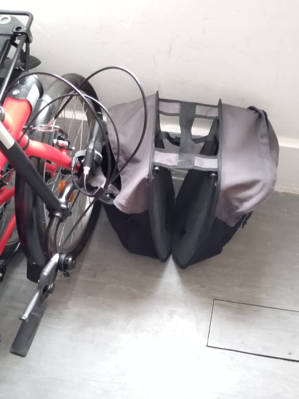 Btwin Tilt 120 Folding Bike
