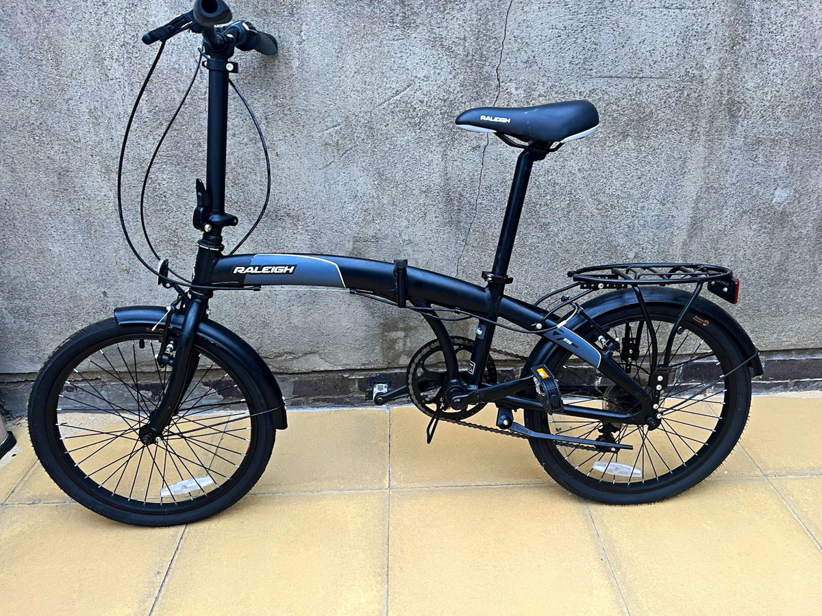 Raleigh FoldWay Bike 20in Black 7-Speed Grip Shifter