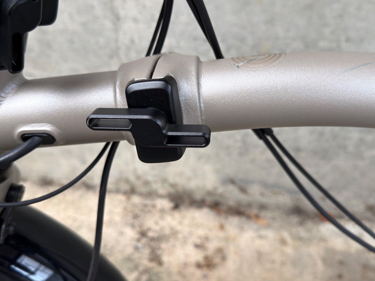 Brompton G Line with Superoll & Handlebar control E-Motiq System 4 speed & extra