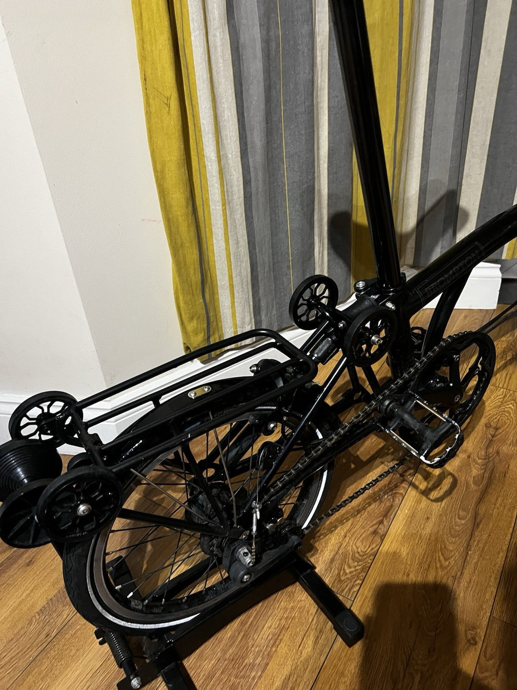 Brompton 6-Speed Black edition with panier rack and roller wheels