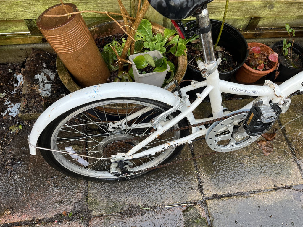 Saxon Leisure Foldable Bike Adults X2  ok condition,TLC and they're good to go.