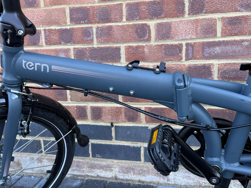 Tern Link D7i Folding Bike “The stealthy One”  RRP £1070 7 Speed fold 10seconds