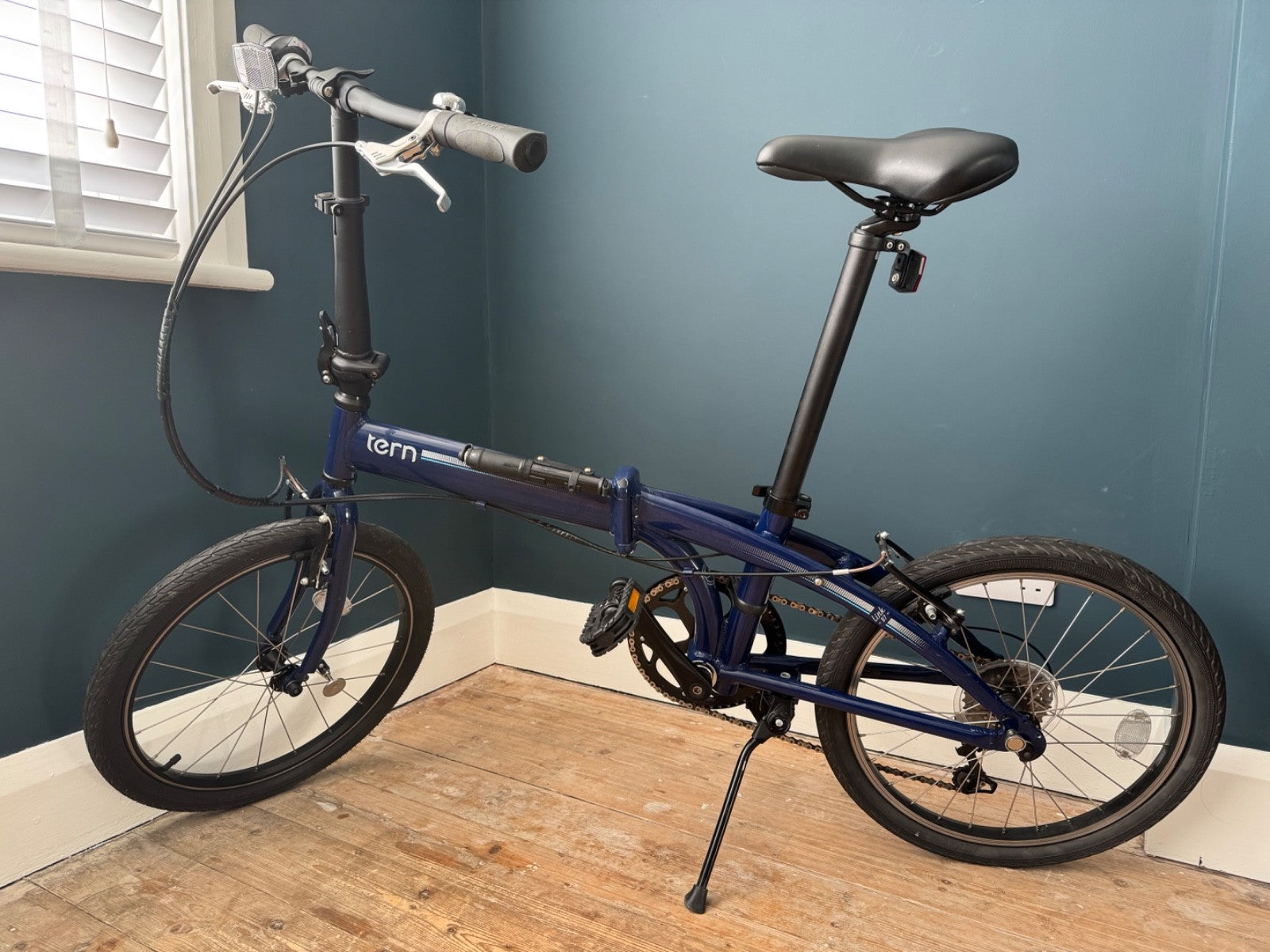 Tern Link B7 Folding Bike 2020 Model, 7-Speed, 20-inch Wheels, Midnight Blue