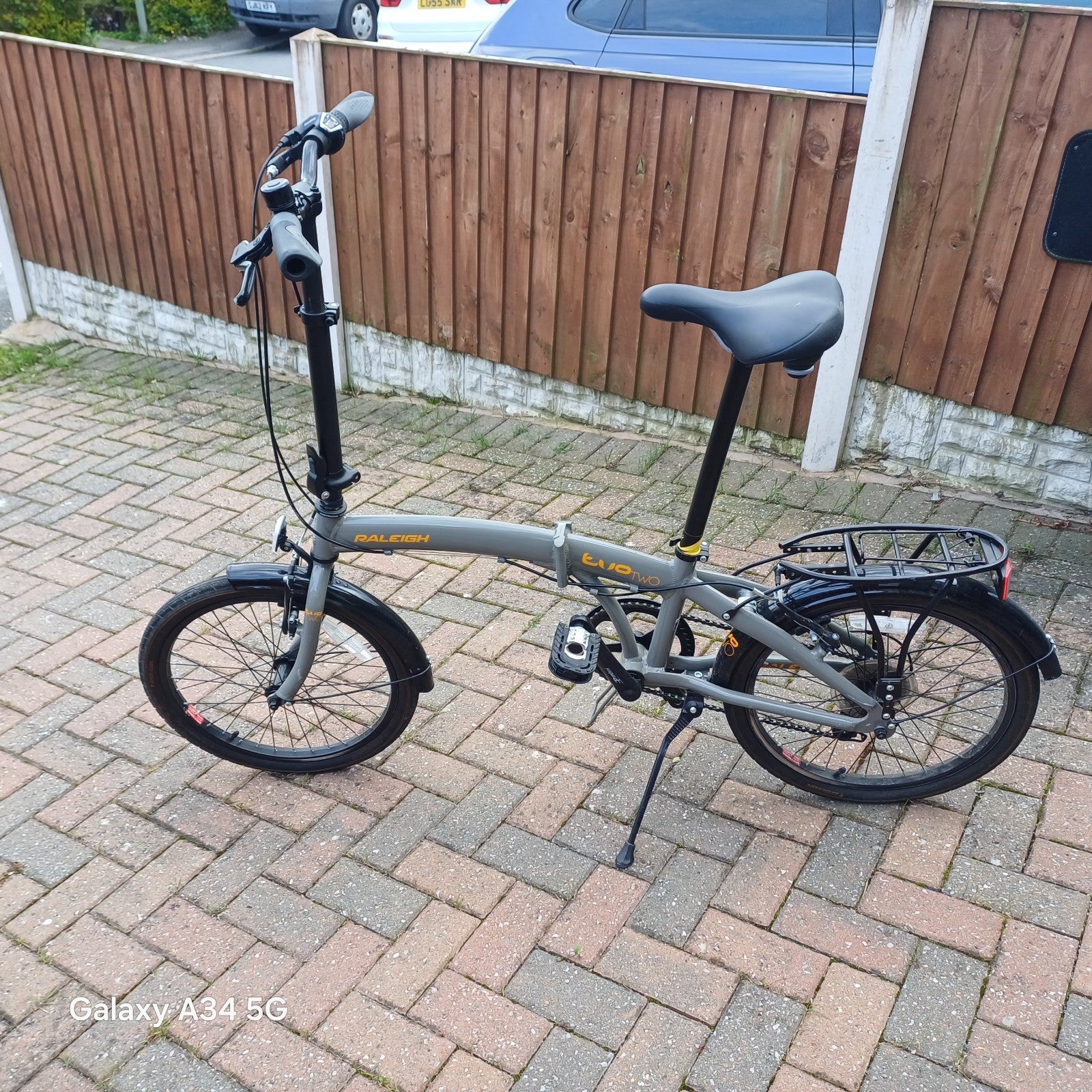 Raleigh Evo 2 Folding Bike 7-Speed Shimano Gears Grey