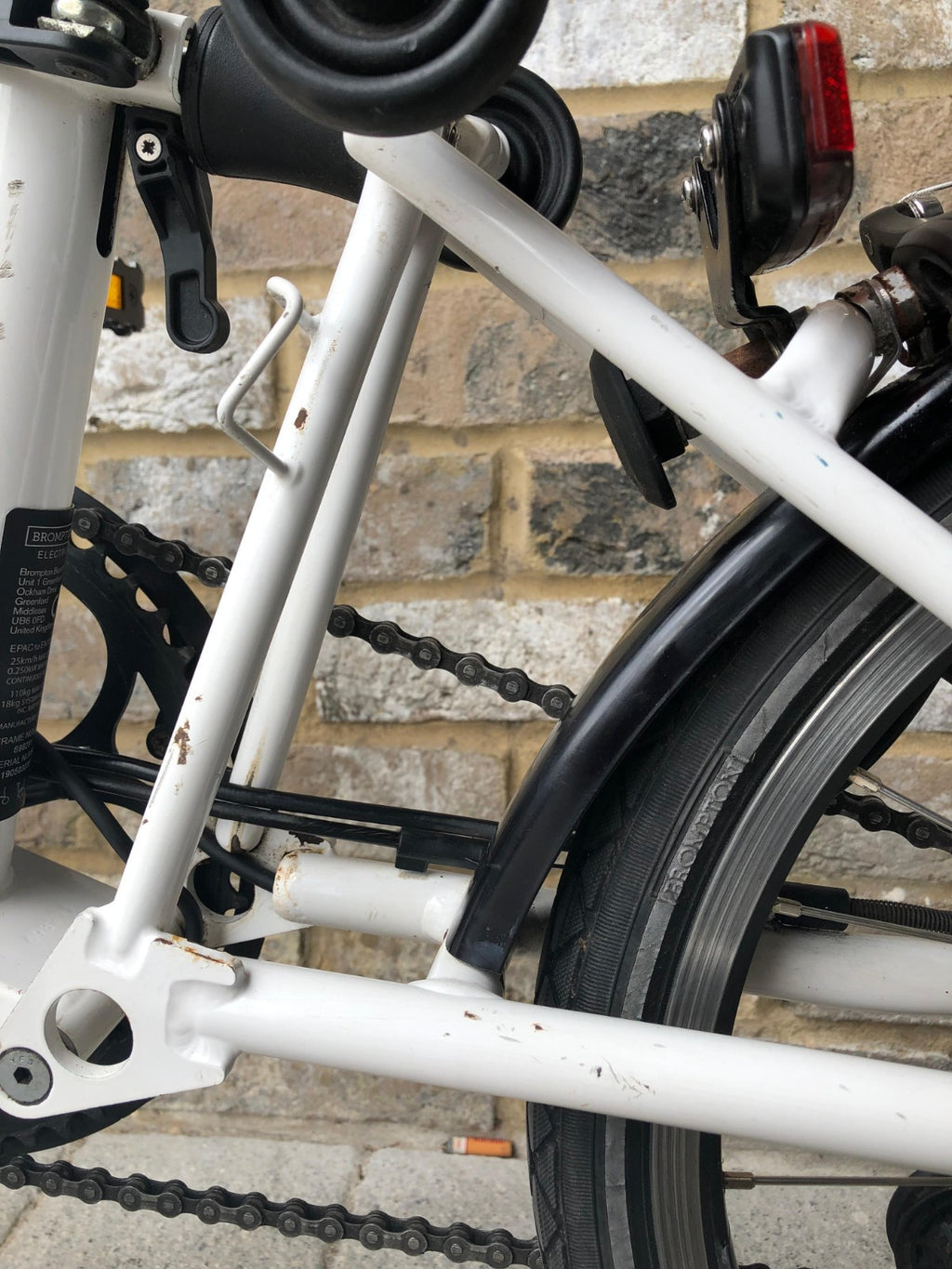 Brompton Electric White Mid 2 Speed (M2L) - Ex-Demo - VERY CHEAP GREAT DEAL!