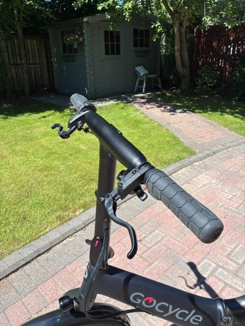 Gocycle G4 City Bike - Low miles - 5.4 miles - Mint with Travel case.