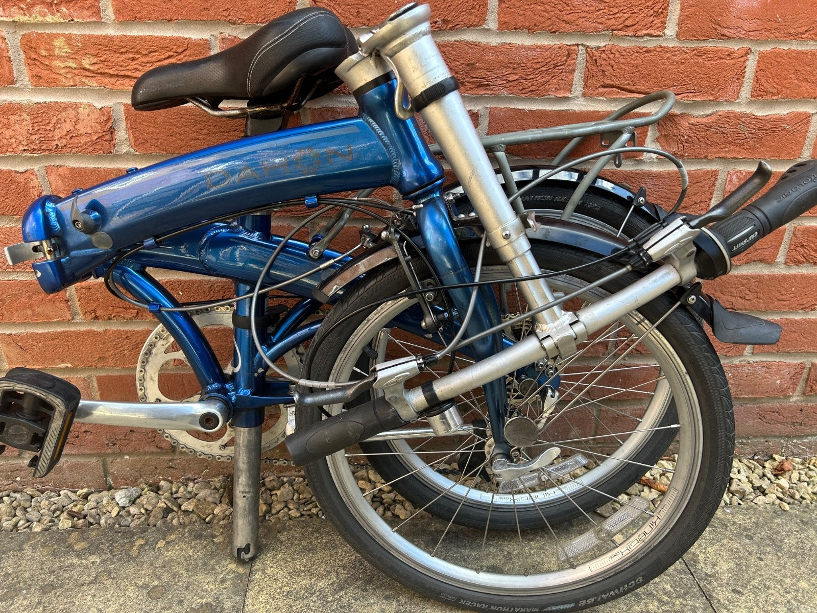 Dahon mu p8 folding bike in great condition