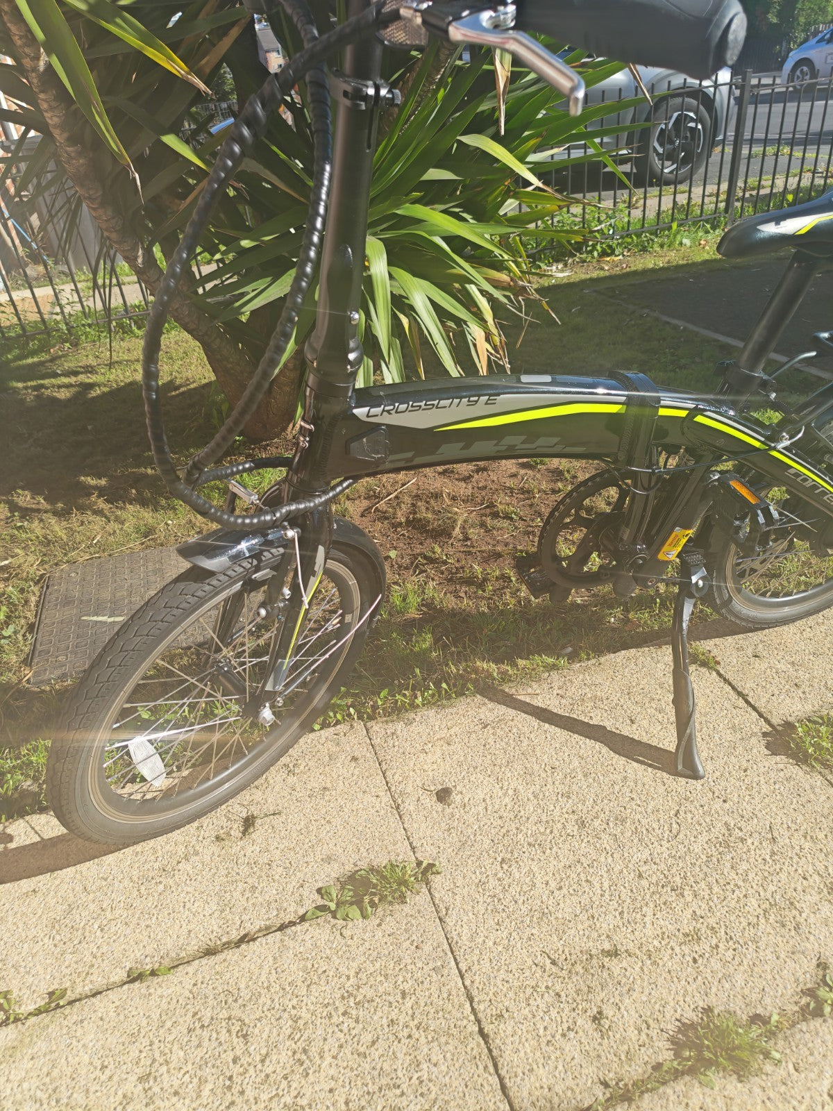 Carrera Crosscity E folding bike , 20'' wheels, black/green