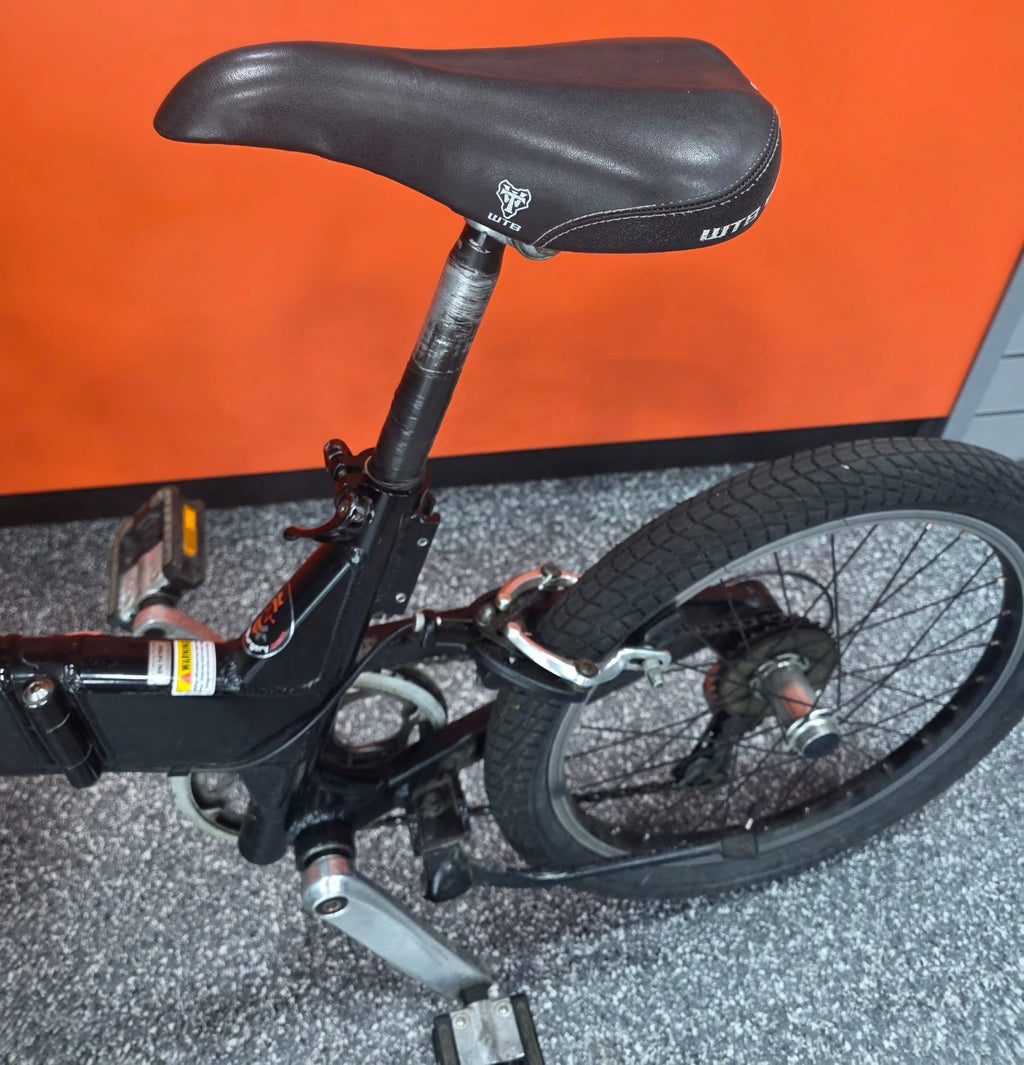 Giant Halfway Folding Bike 20'' Wheels, 7-Speed (collection only)