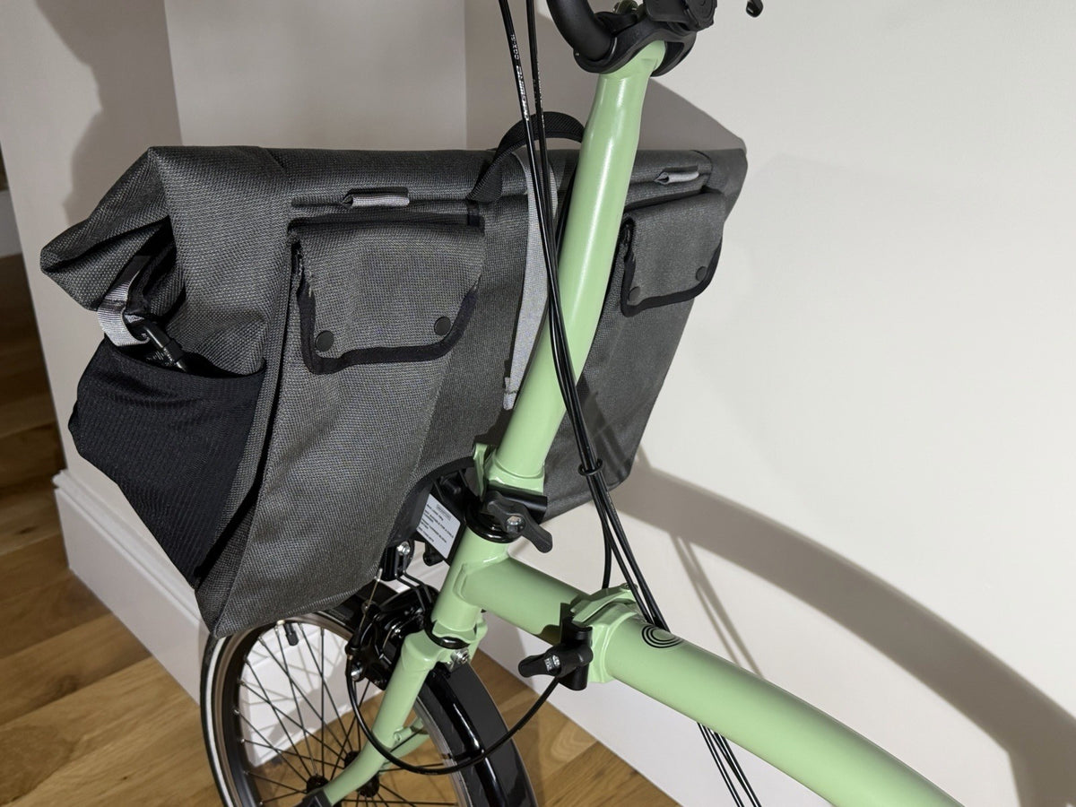 Brompton C Line M Frame Matcha Green 6 speed USED ONCE