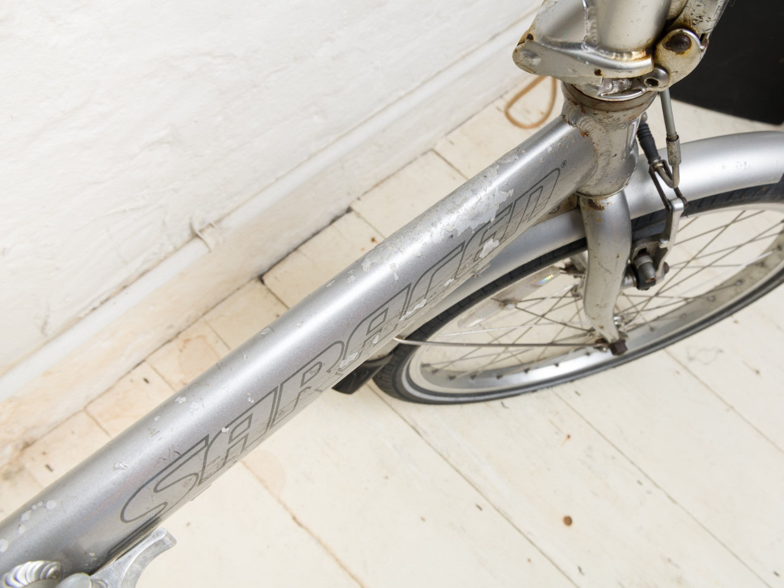 Saracen 20" wheel, 6 gear folding bicycle
